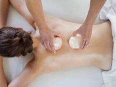 Détente avec coquillages chauds